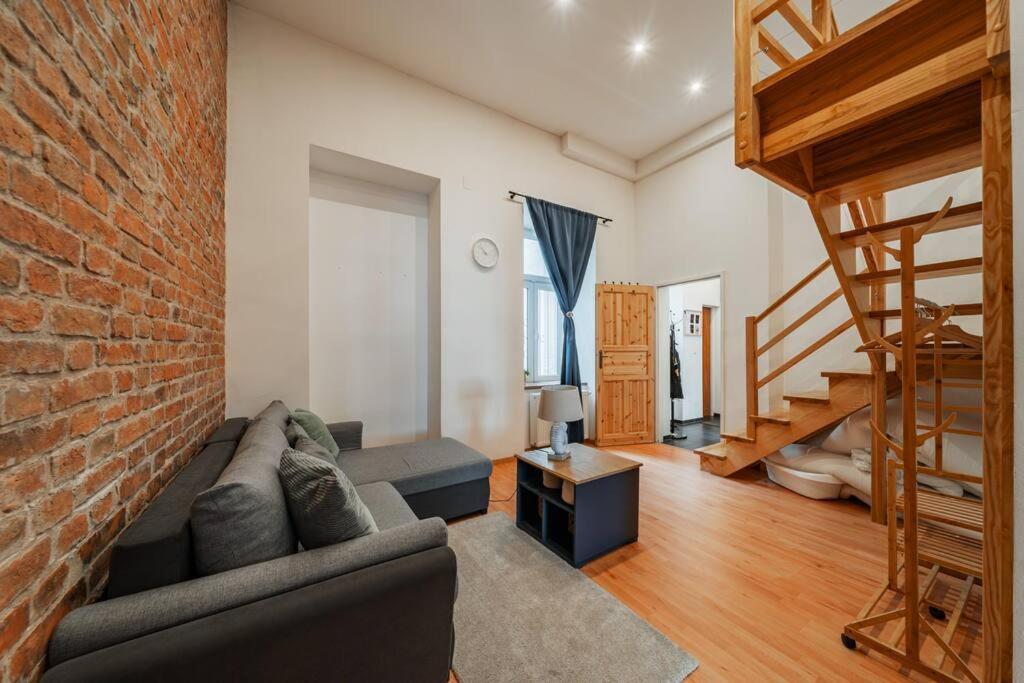 117 M² Near Nussdorferstrasse Apartman Bécs Kültér fotó